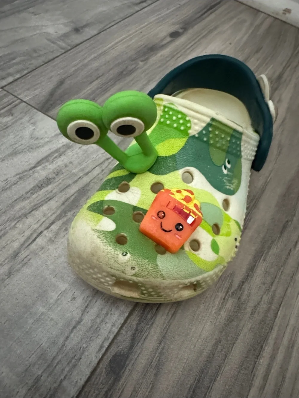 CROCS playful camo